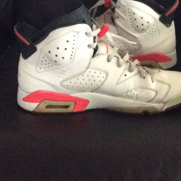 JORDAN INFRARED 6’S - Picture 2 of 2